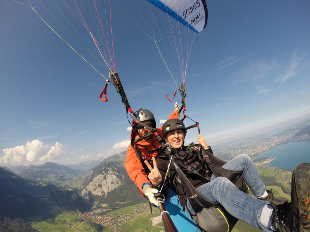 Swissgliders - Niesen - Tandemflight - In the air – Tandemflug Gleitschirm Niesen